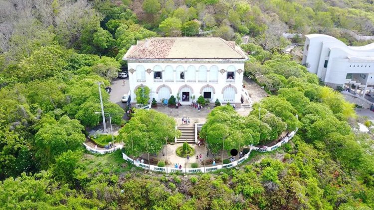 Di tích Lịch Sử Văn Hóa Bạch Dinh